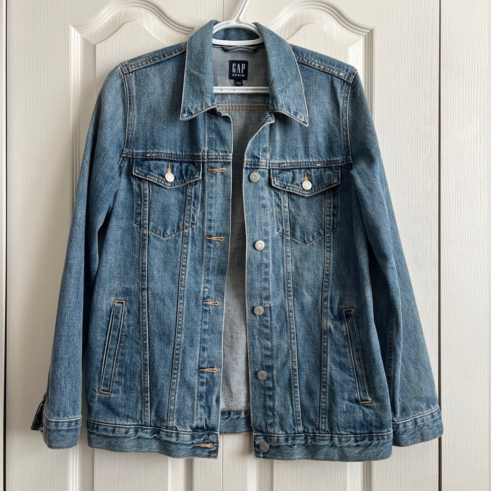 Gap denim jacket sz xs